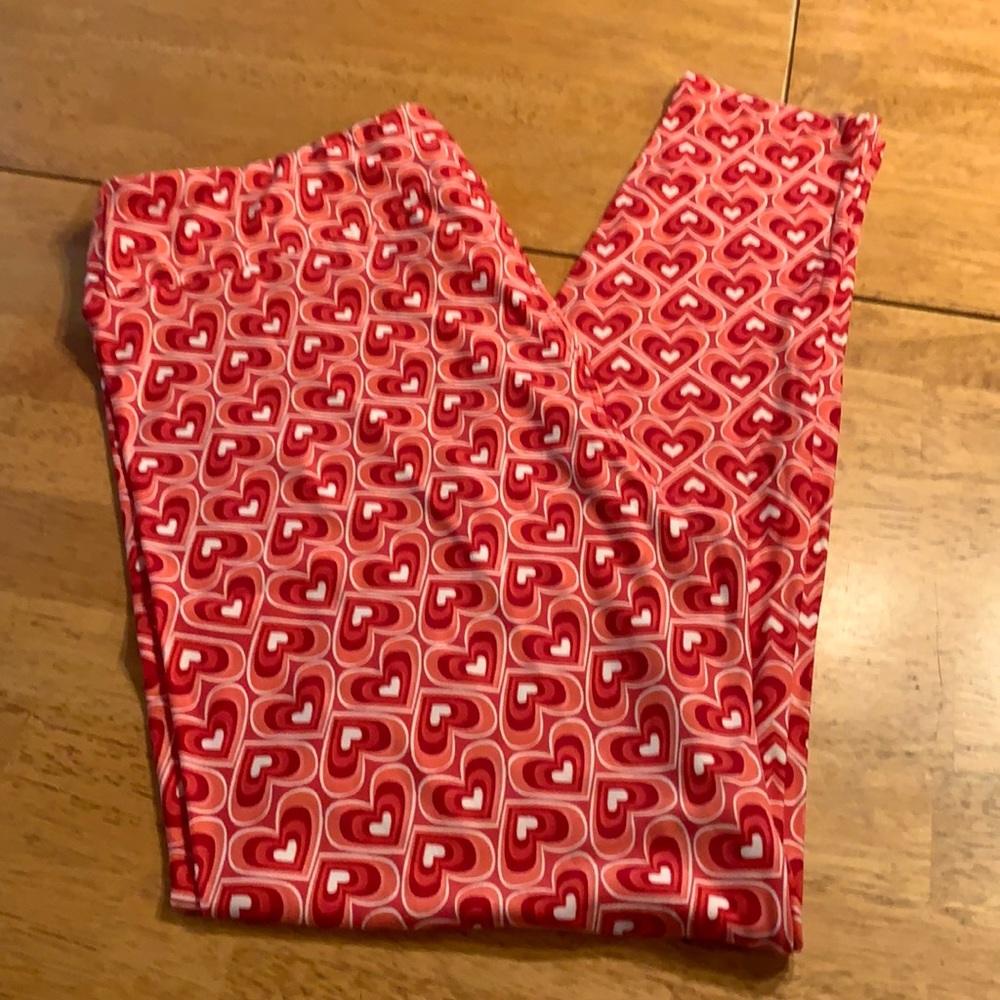 LuLaRoe Valentine Leggings Tall & Curvy Never Been Worn No Tags